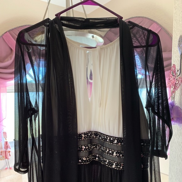 Woman’s 14P Evening Dress .....$100 - Picture 1 of 8